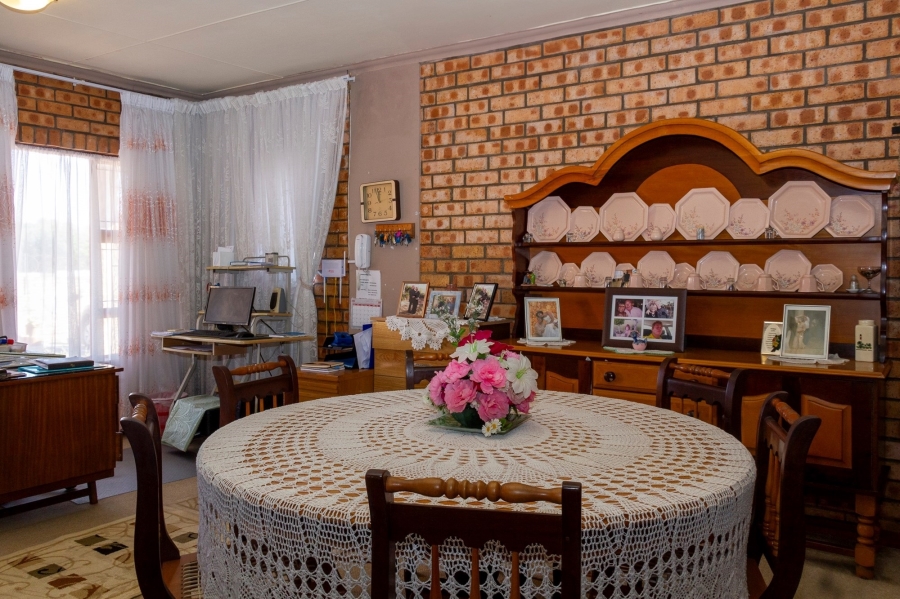 9 Bedroom Property for Sale in East Bank Eastern Cape